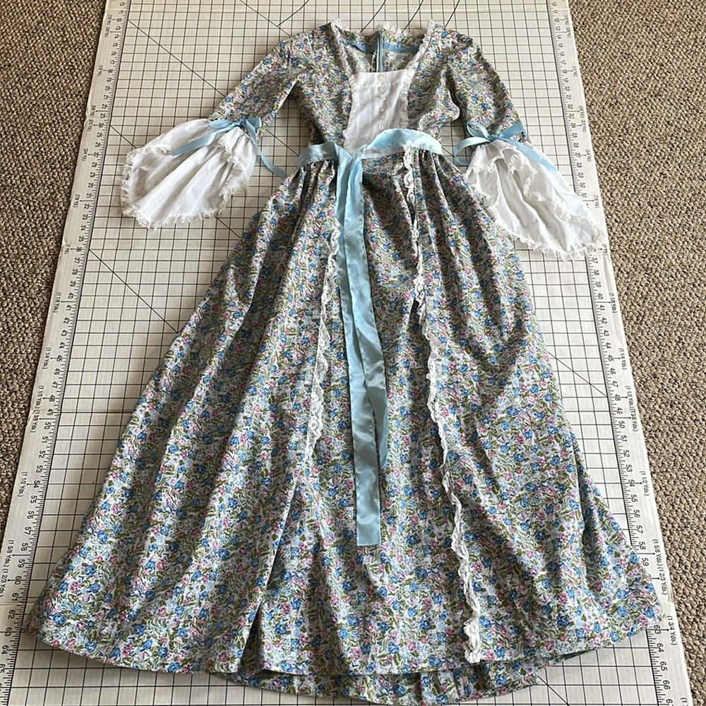 Vintage/handmade ca1976 dress w overskirt to celebrate bicentennial, blue calico - Picture 3 of 13